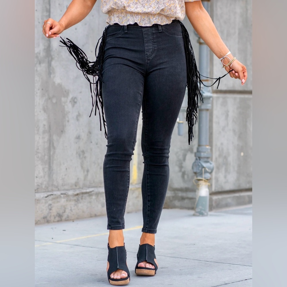Judy Blue Fringe Denim Jeans 👖